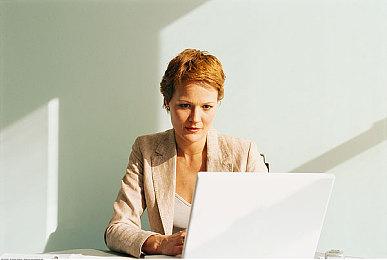 网易《阴阳师：百闻牌》上架Steam 免费开玩